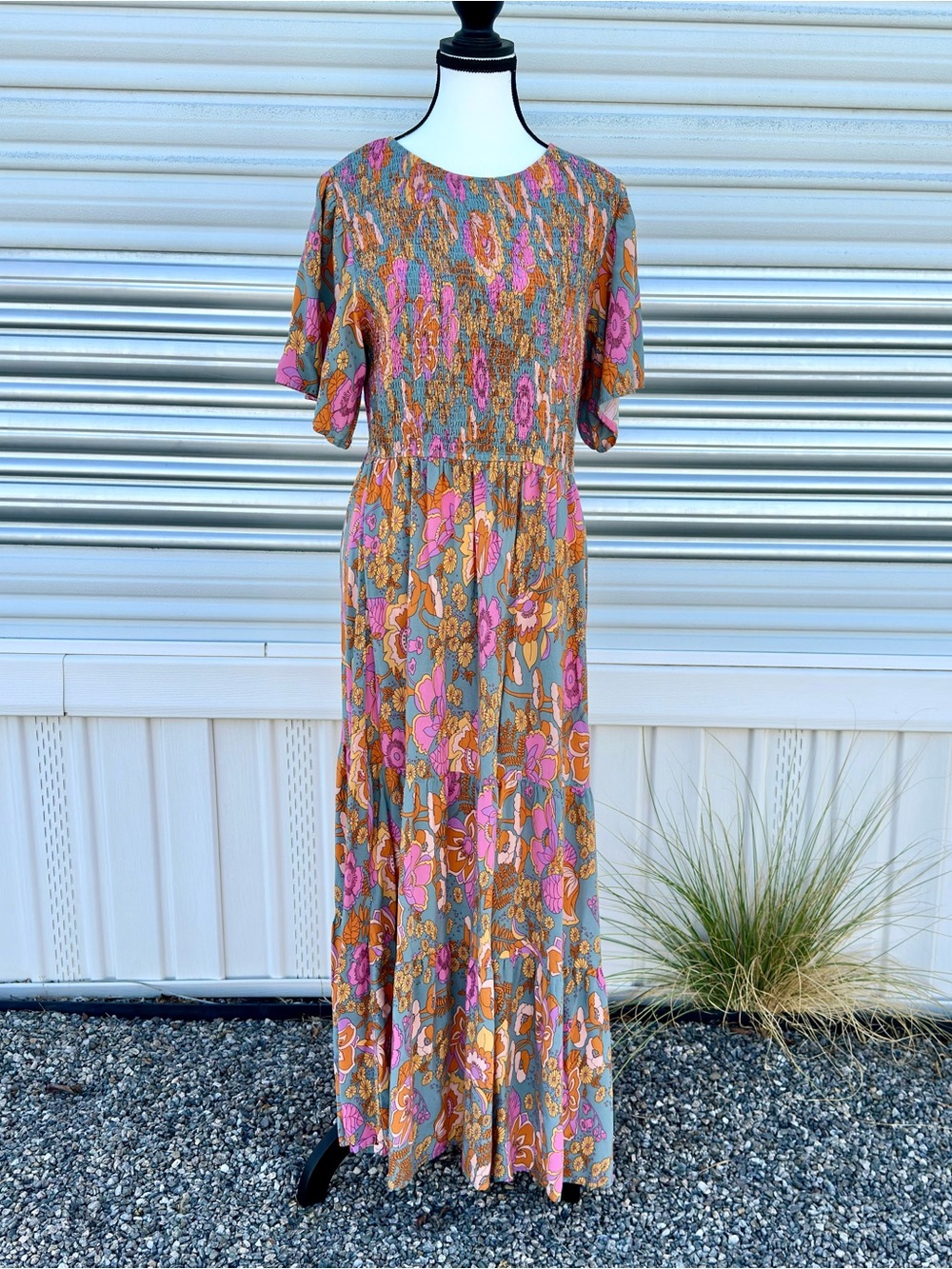 Women's XL Floral  Smocked Short Sleeve Tiered Maxi Dress Boho Chic Cottage Core